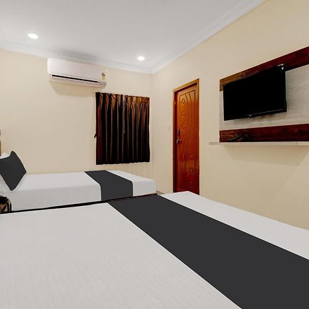 Hotel O Leela Elite Vijayawāda Esterno foto
