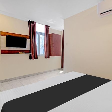 Hotel O Leela Elite Vijayawāda Esterno foto