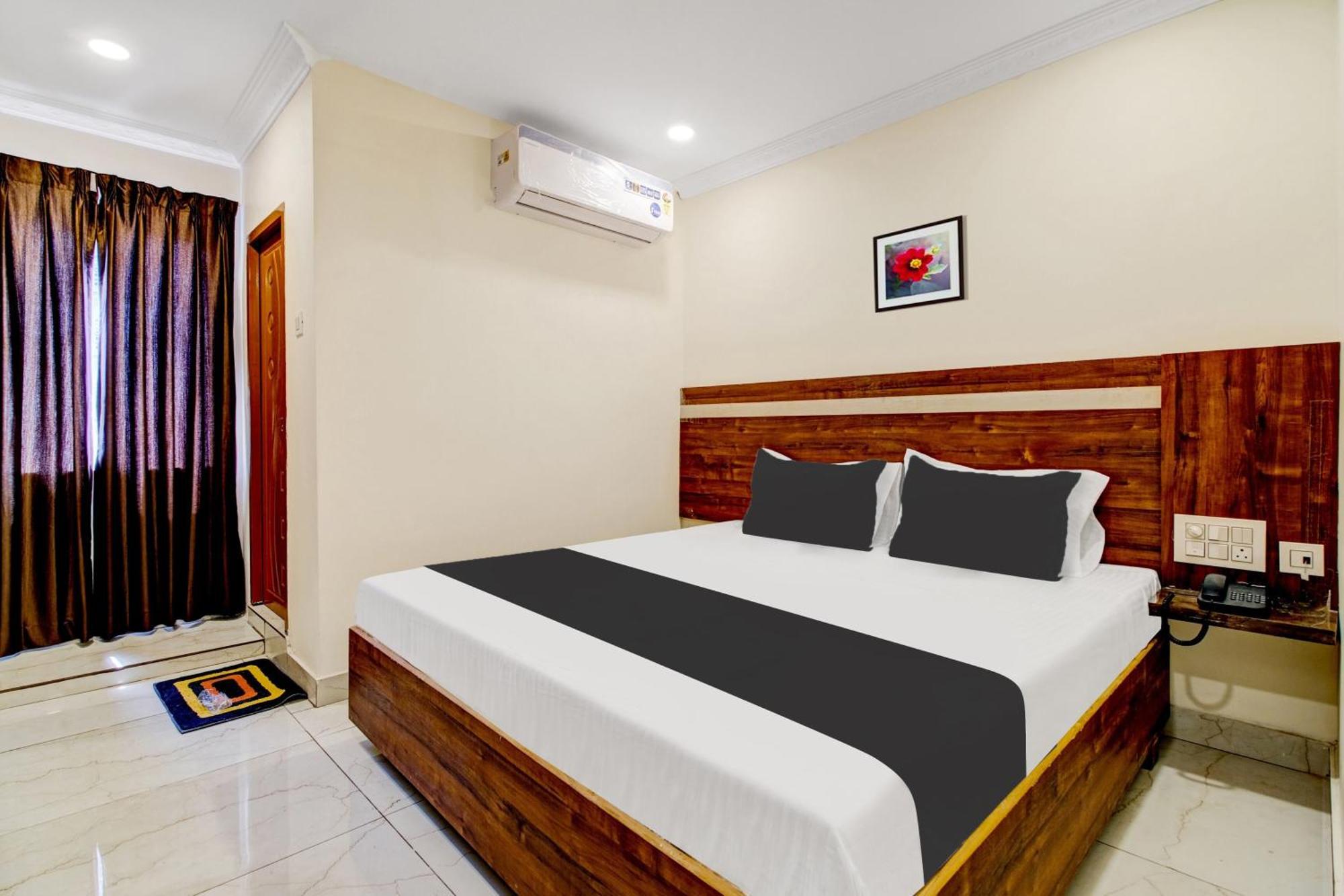 Hotel O Leela Elite Vijayawāda Esterno foto
