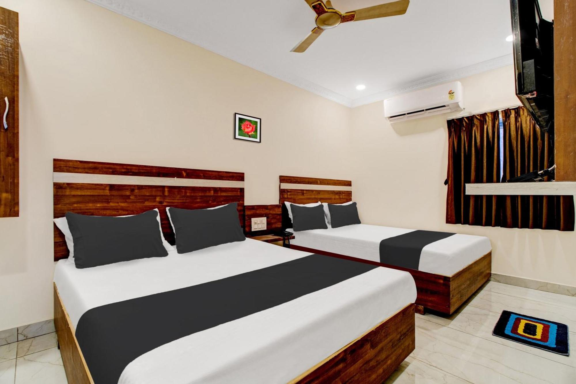 Hotel O Leela Elite Vijayawāda Esterno foto